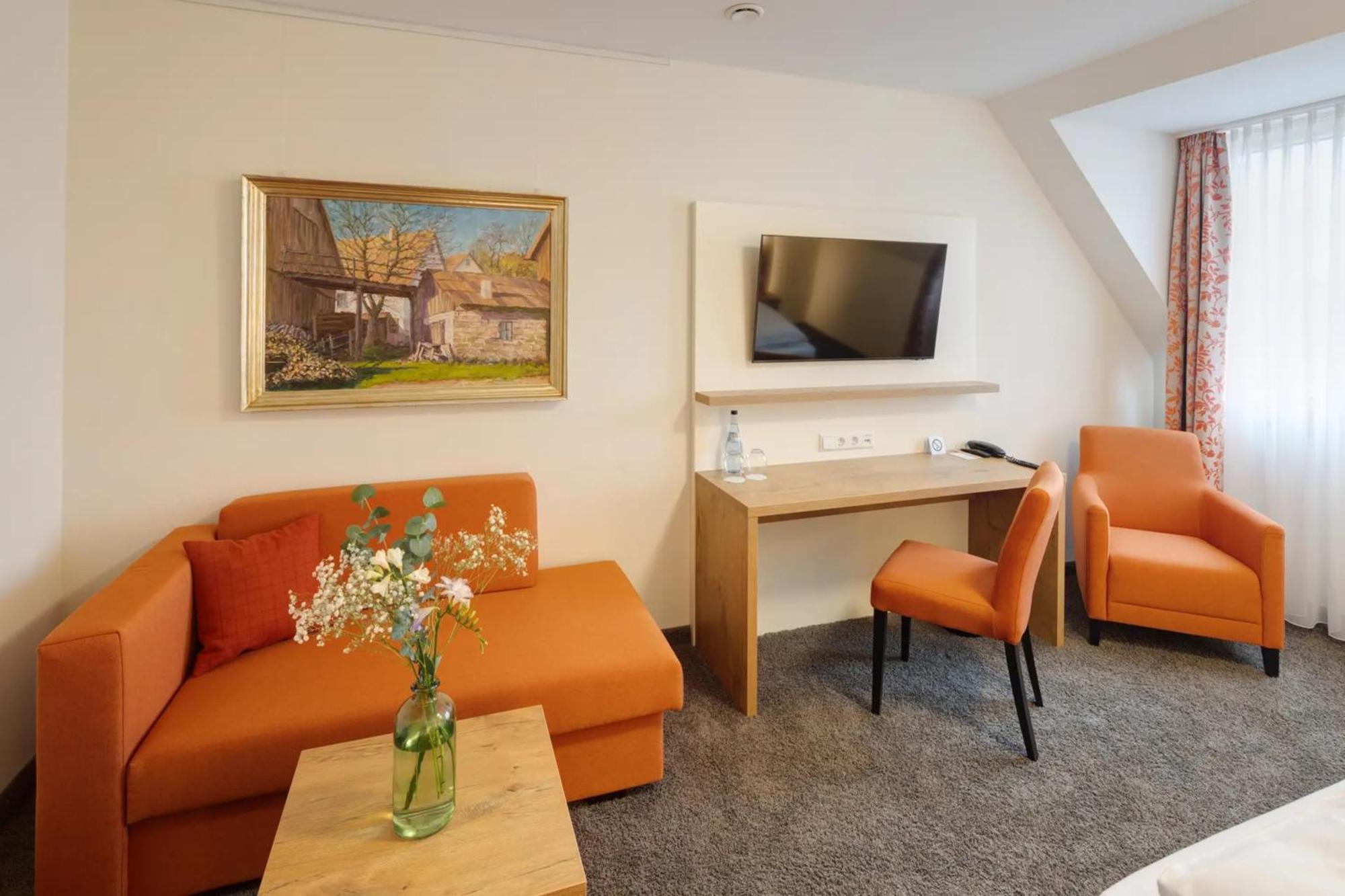 Landhotel Steigenhaus Untermunkheim Buitenkant foto